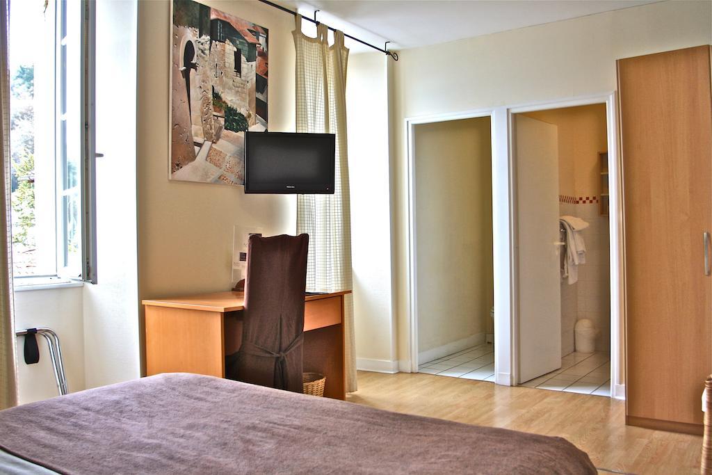 L'Hotel Du Perigord Aubeterre-sur-Dronne Rum bild